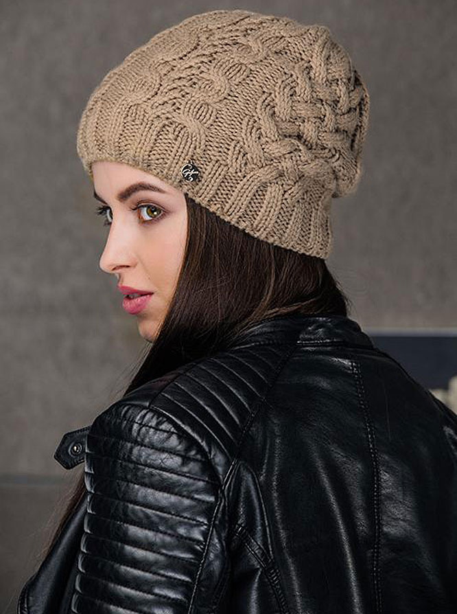 Шапка Jane 17 св.беж Gulyann