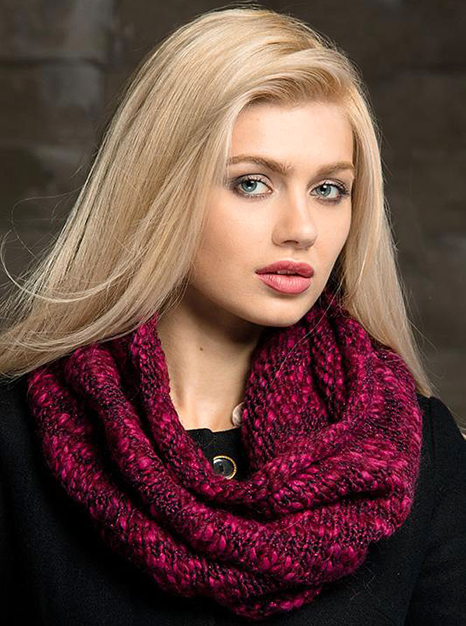 Капор Amore 62 ярк.сирень 73 винный Gulyann