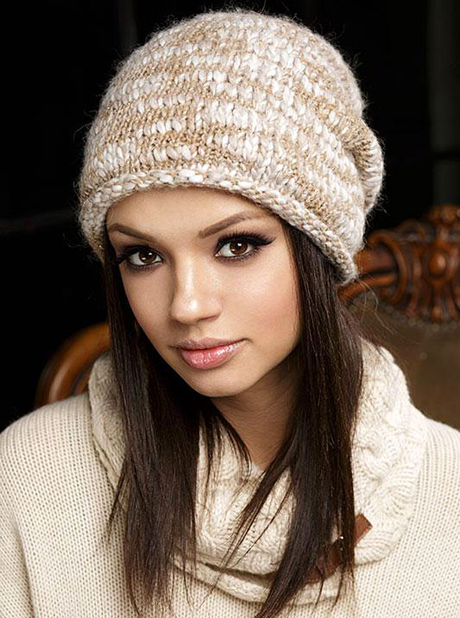 Шапка Amore 1 12 camel 01 белый